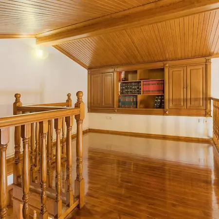 Anassa House *